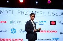 David Lloyd z Grupy Alibaba podczas 12. Kongresu Rynku FMCG 2019 (fot. wiadomoscihandlowe.pl)
